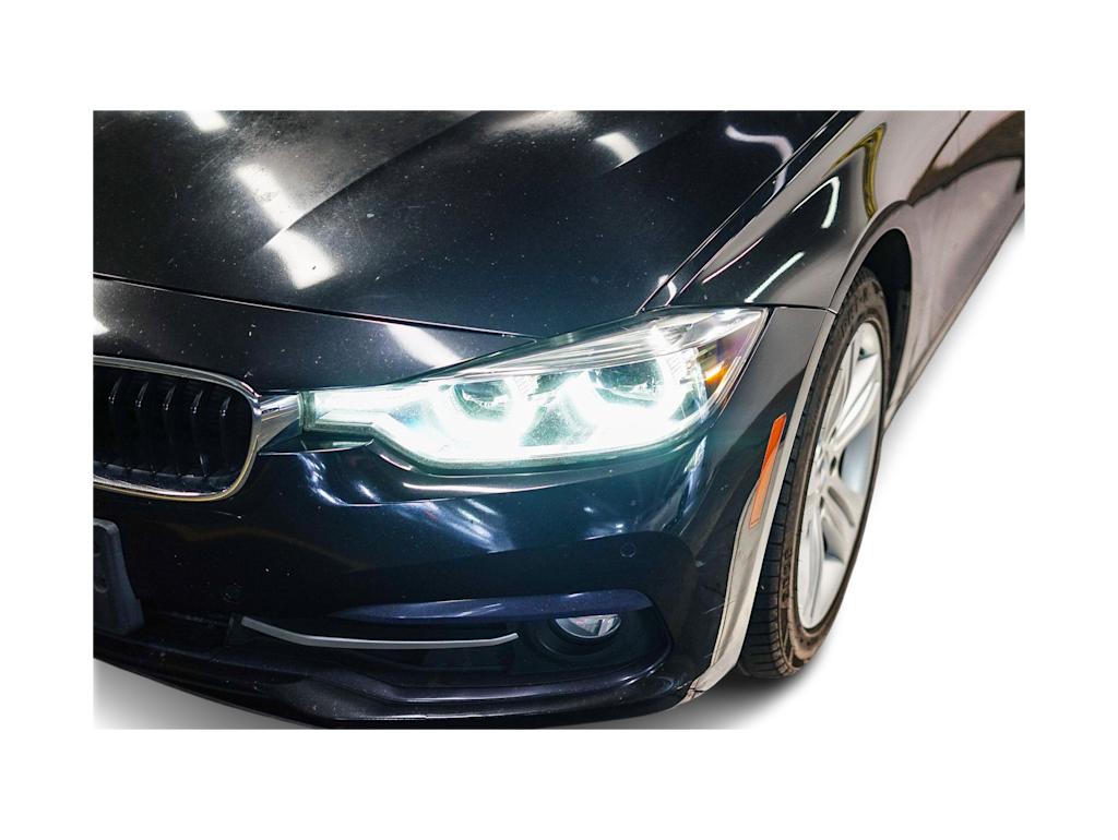 Thumbnail: 2016 BMW 3 Series - 20