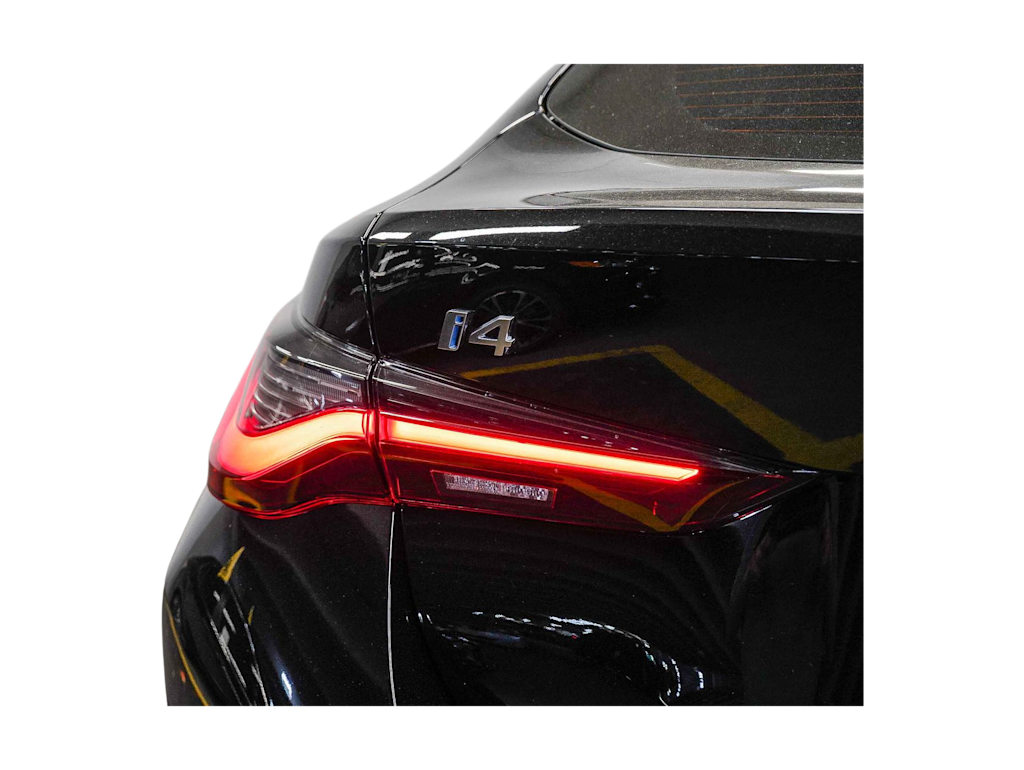 Thumbnail: 2025 BMW i4 - 23