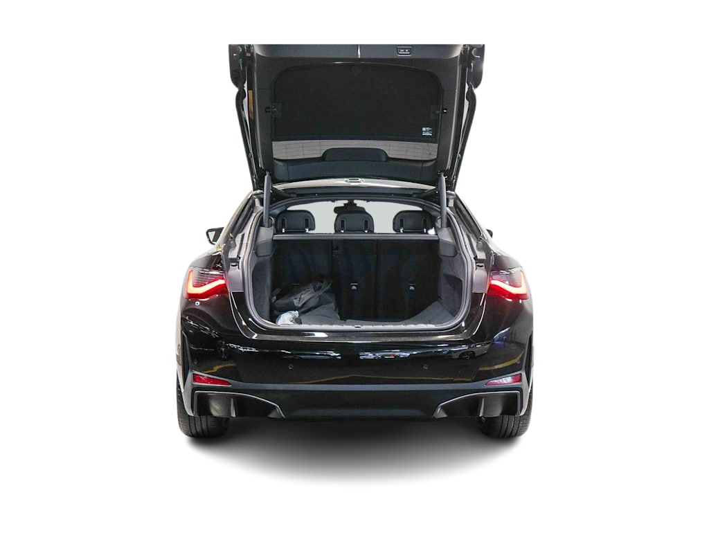 Thumbnail: 2025 BMW i4 - 29