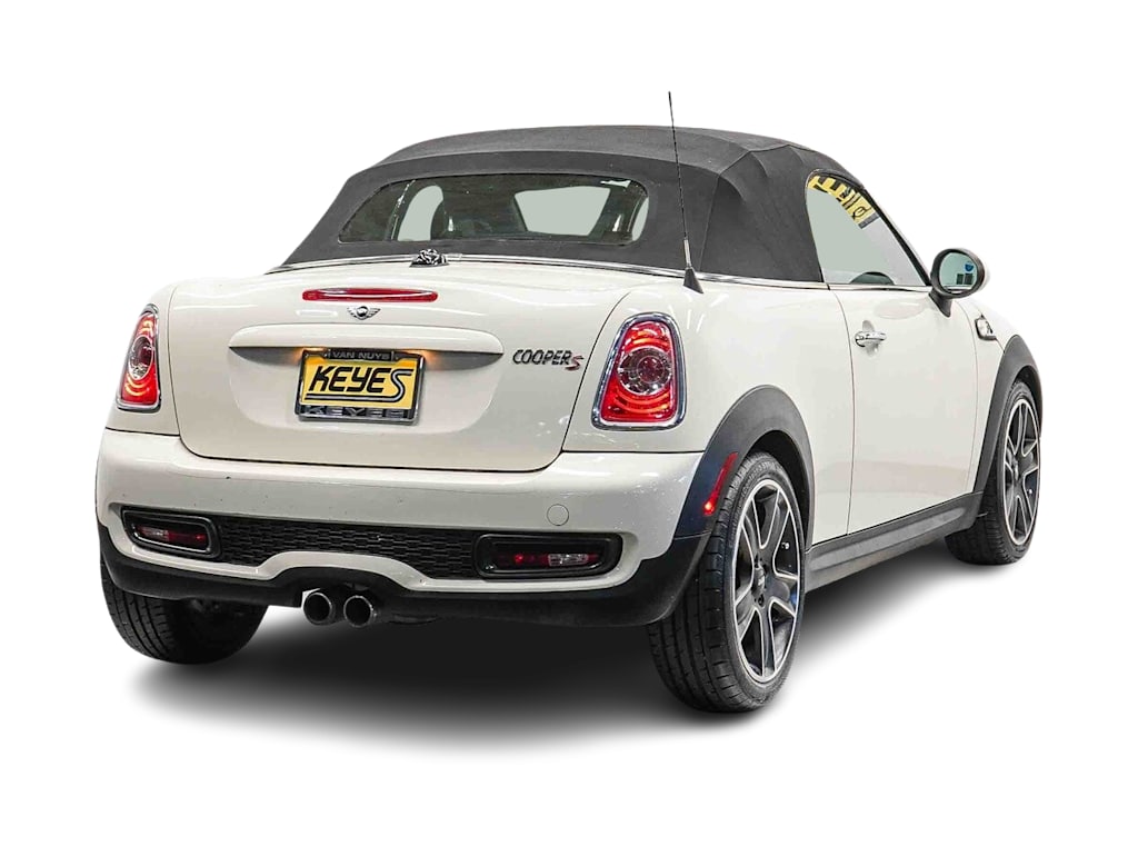 Thumbnail: 2014 MINI Cooper - 16