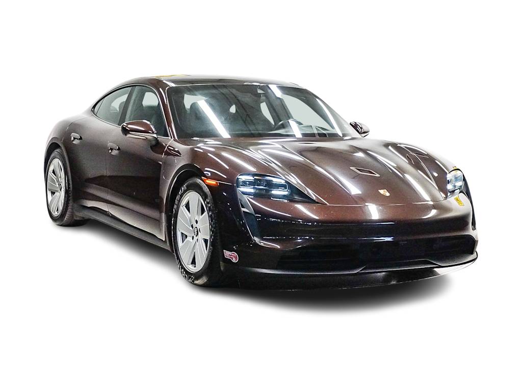 Thumbnail: 2021 Porsche Taycan - 17