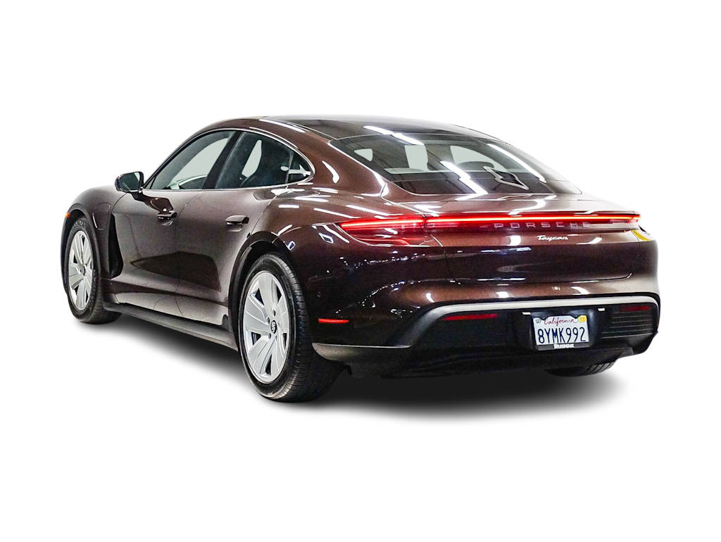 Thumbnail: 2021 Porsche Taycan - 3