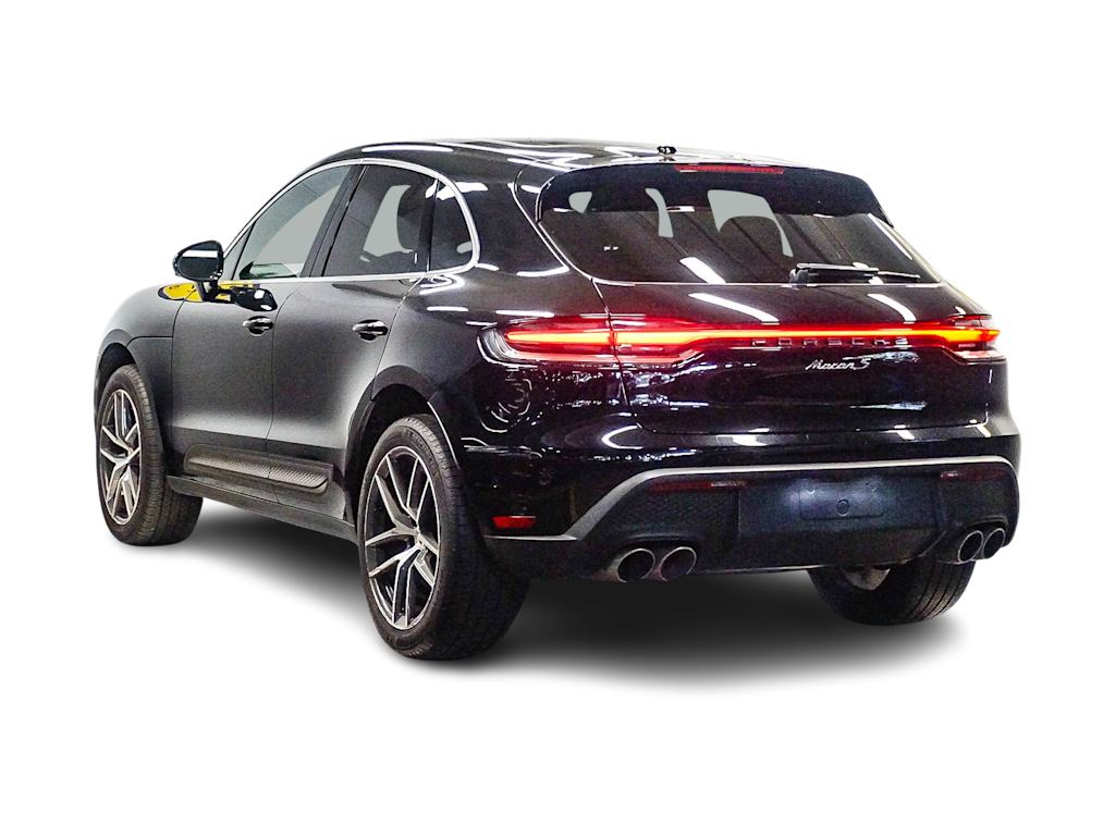 Thumbnail: 2023 Porsche Macan - 3