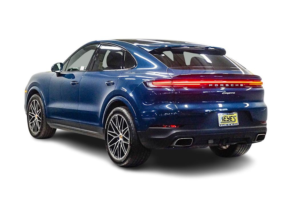 Thumbnail: 2024 Porsche Cayenne - 3