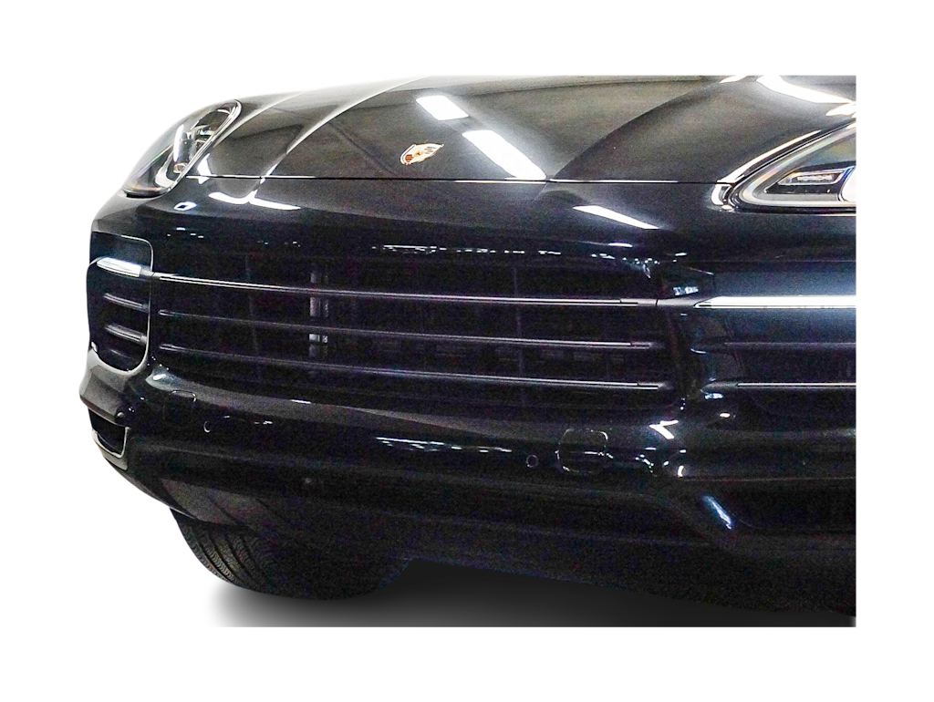 Thumbnail: 2022 Porsche Cayenne - 22