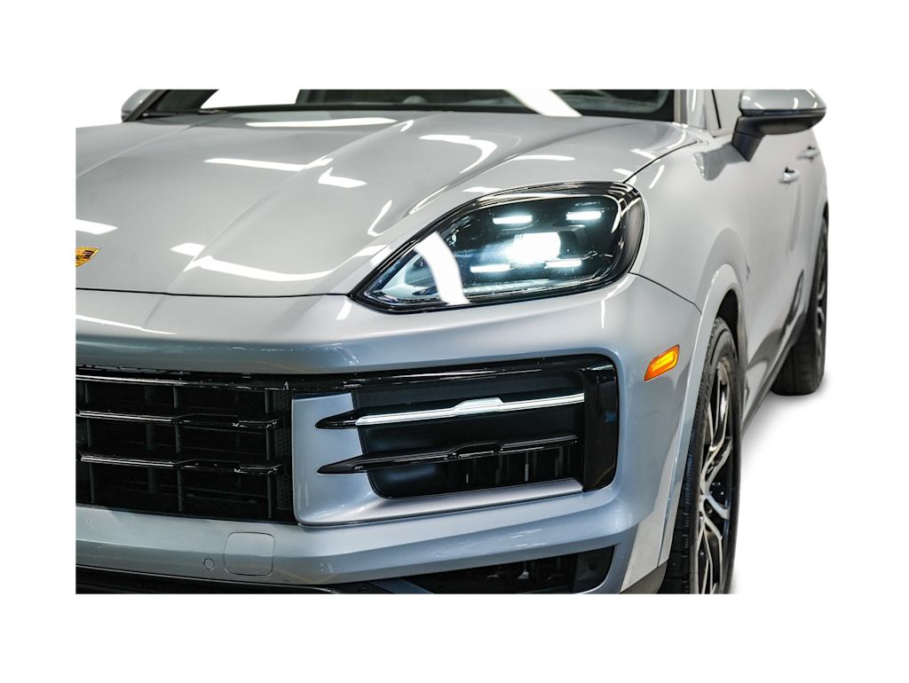 2024 Porsche Cayenne S 18