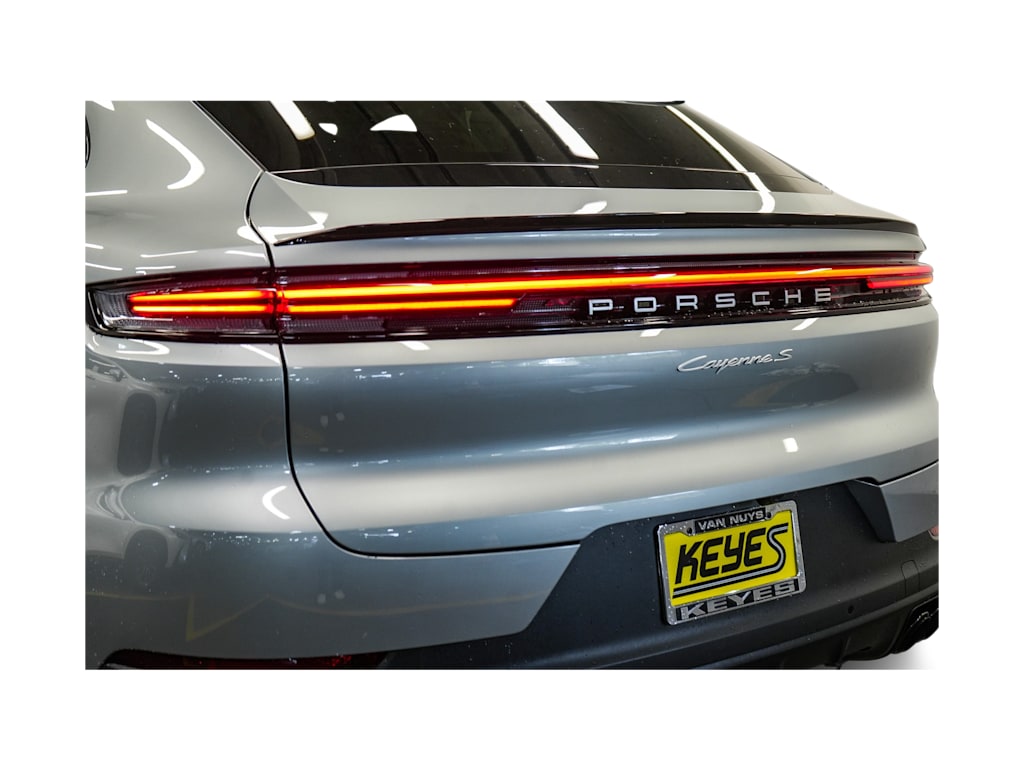 2024 Porsche Cayenne S 21