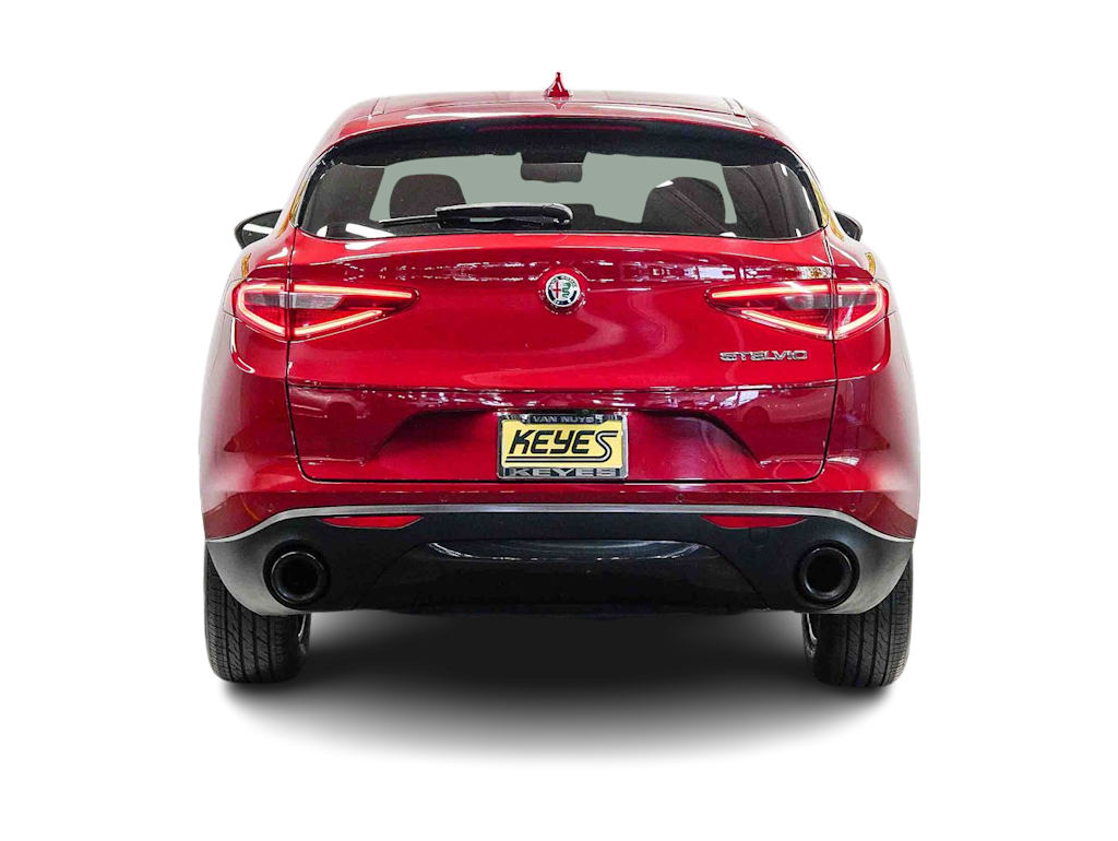Thumbnail: 2023 Alfa Romeo Stelvio - 19