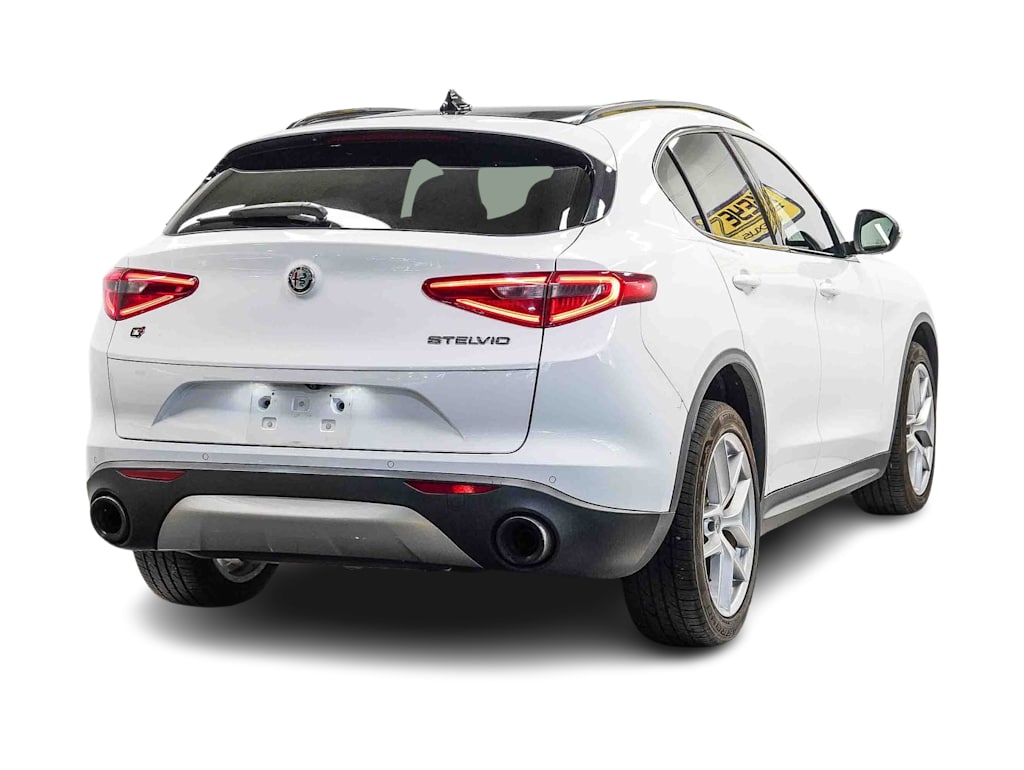 Thumbnail: 2019 Alfa Romeo Stelvio - 19