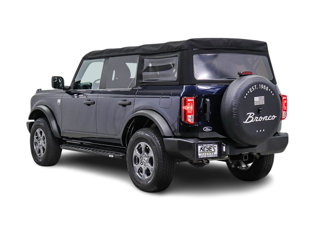 Thumbnail: 2021 Ford Bronco - 3