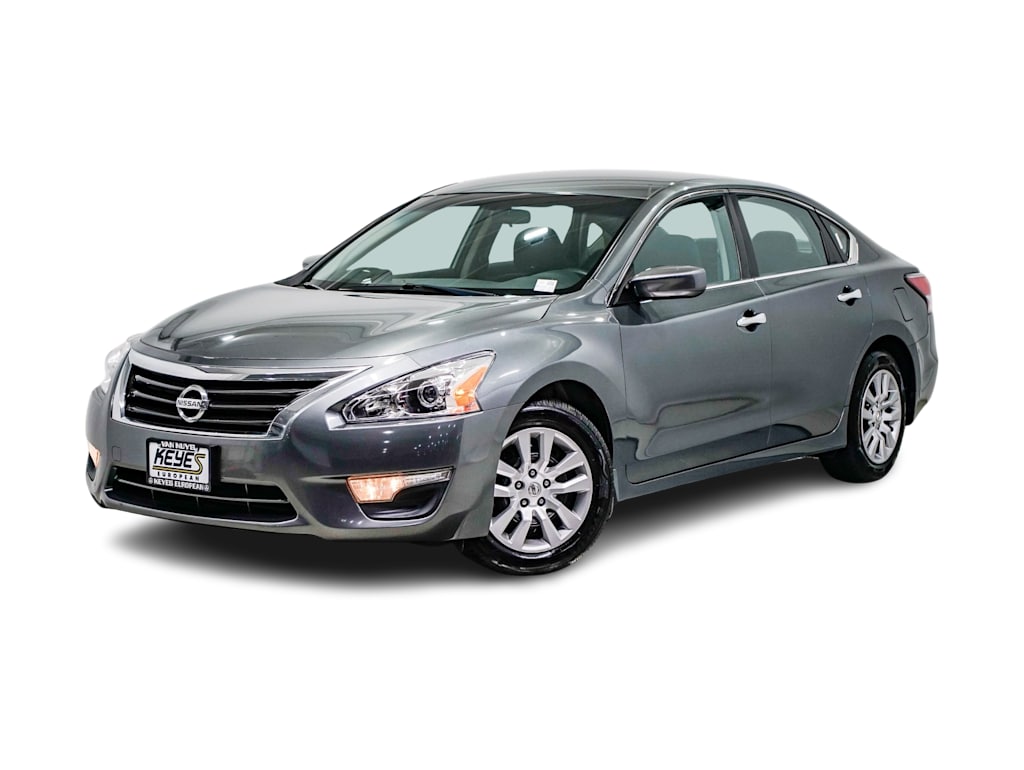 Used 2015 Nissan Altima S with VIN 1N4AL3AP2FC200299 for sale in Hudson, WI