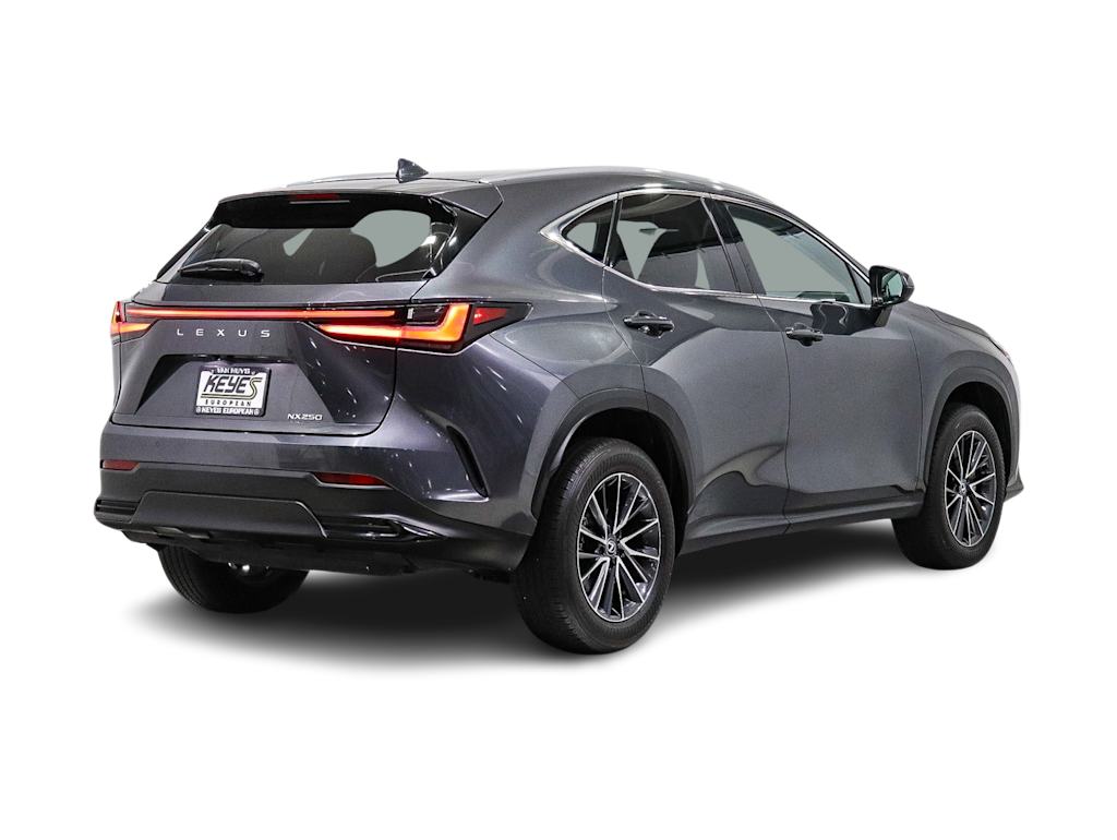 Thumbnail: 2024 Lexus ES - 17