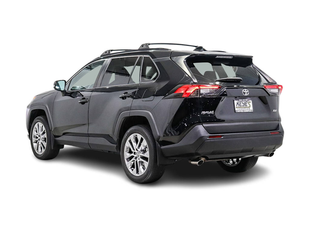 Thumbnail: 2022 Toyota RAV4 - 3