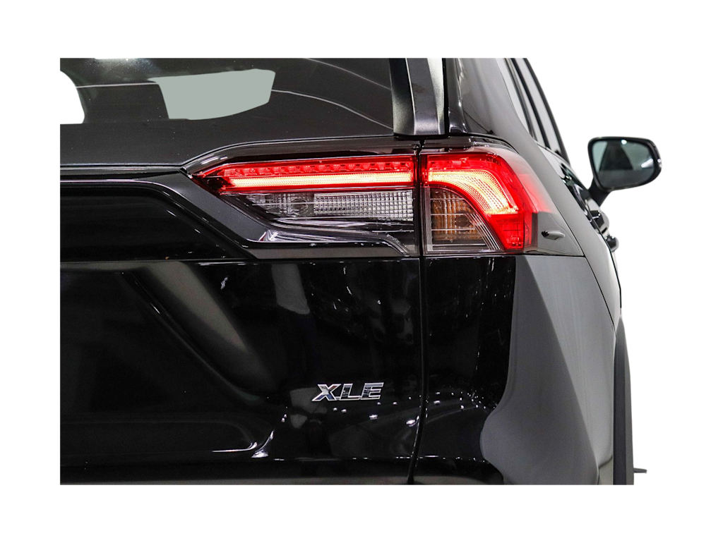 Thumbnail: 2022 Toyota RAV4 - 22