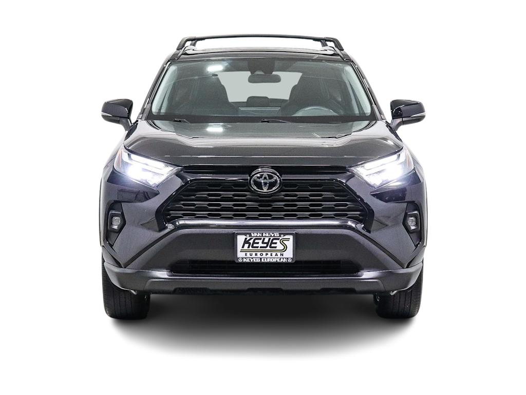 Thumbnail: 2022 Toyota RAV4 - 18