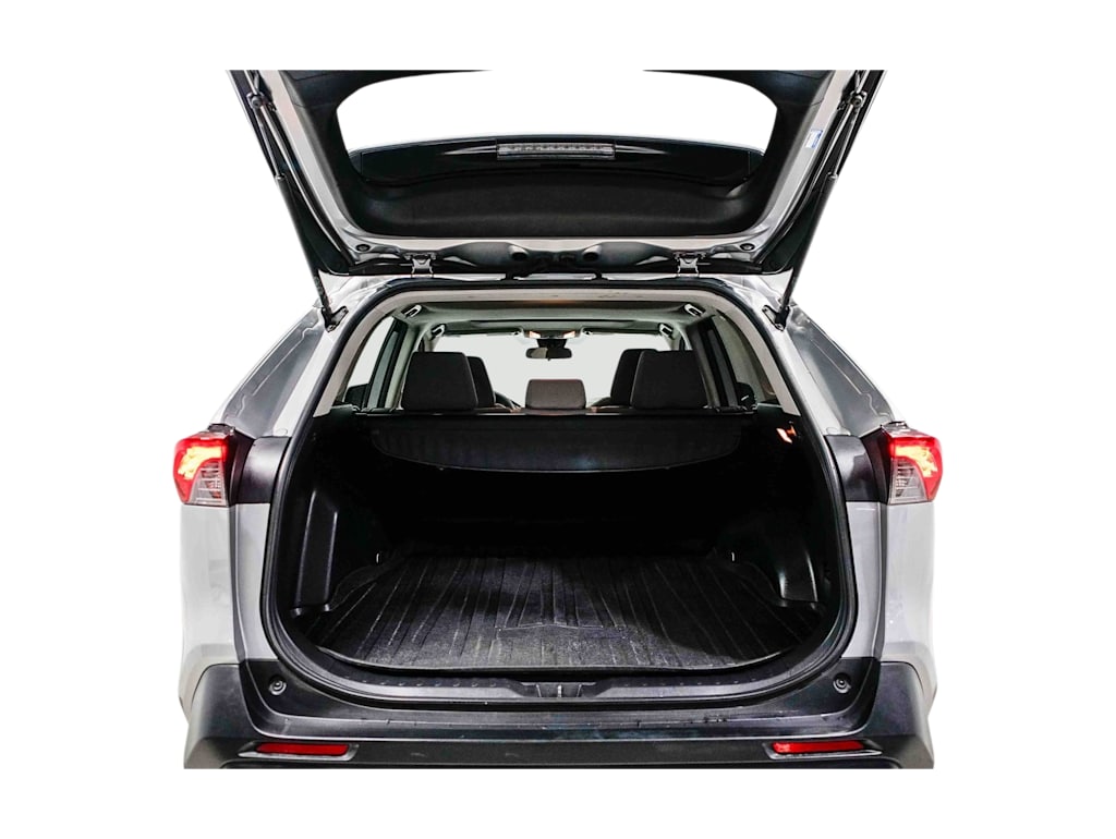 Thumbnail: 2019 Toyota RAV4 - 17