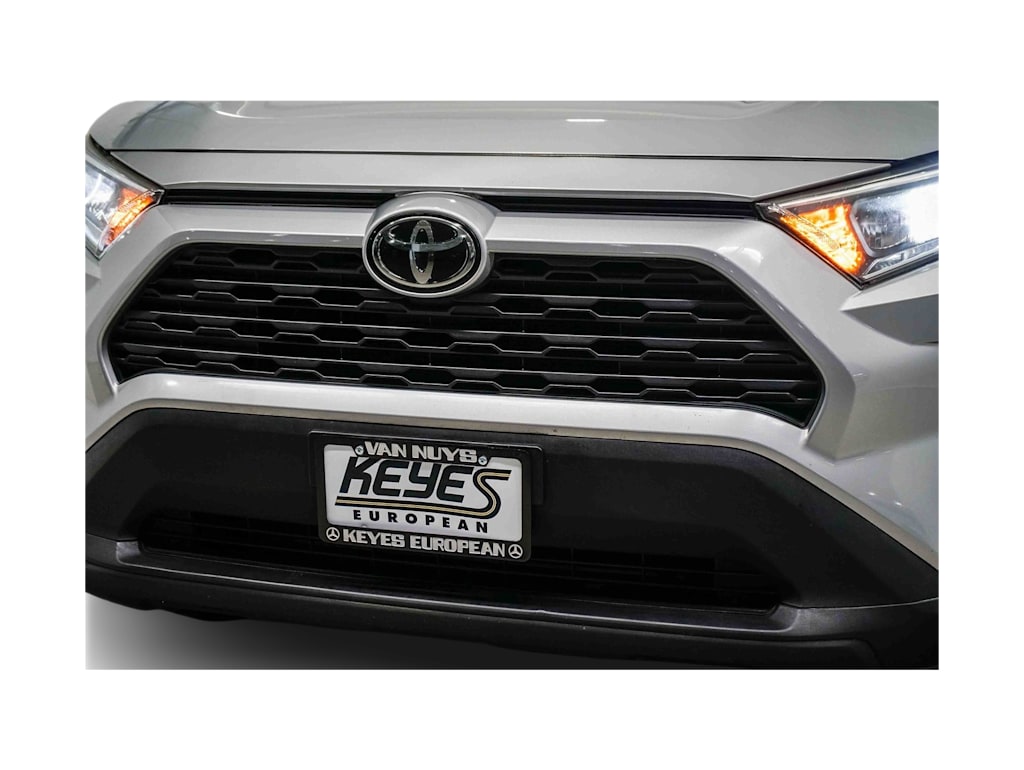 Thumbnail: 2019 Toyota RAV4 - 23