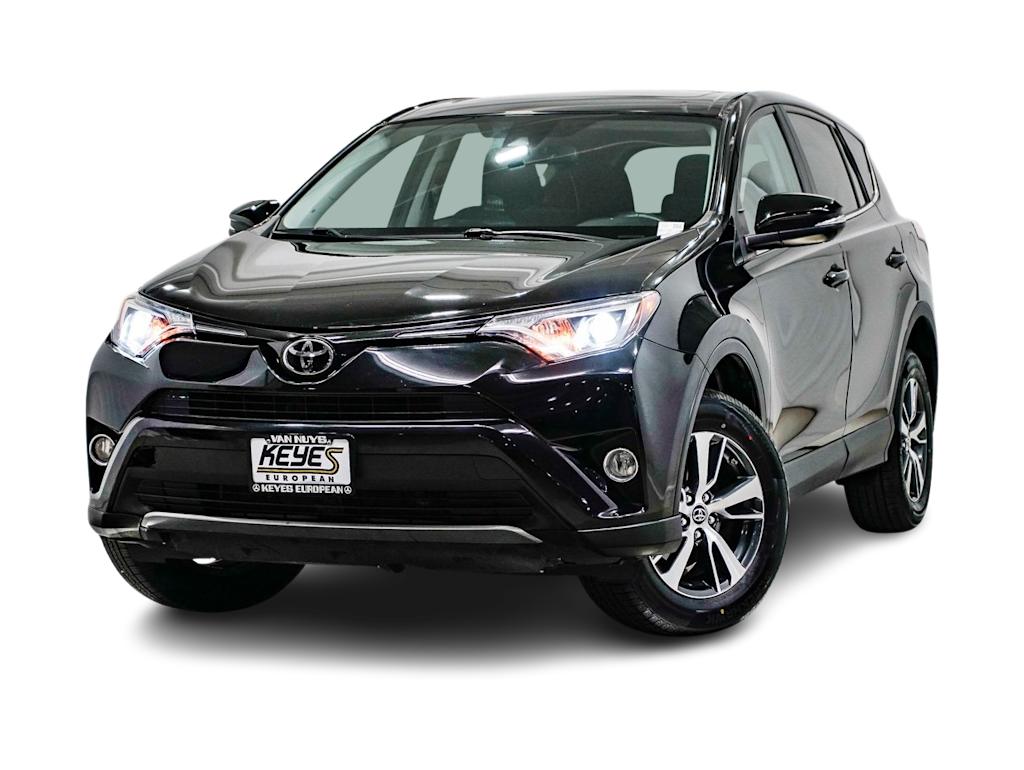 2018 Toyota RAV4 XLE 4