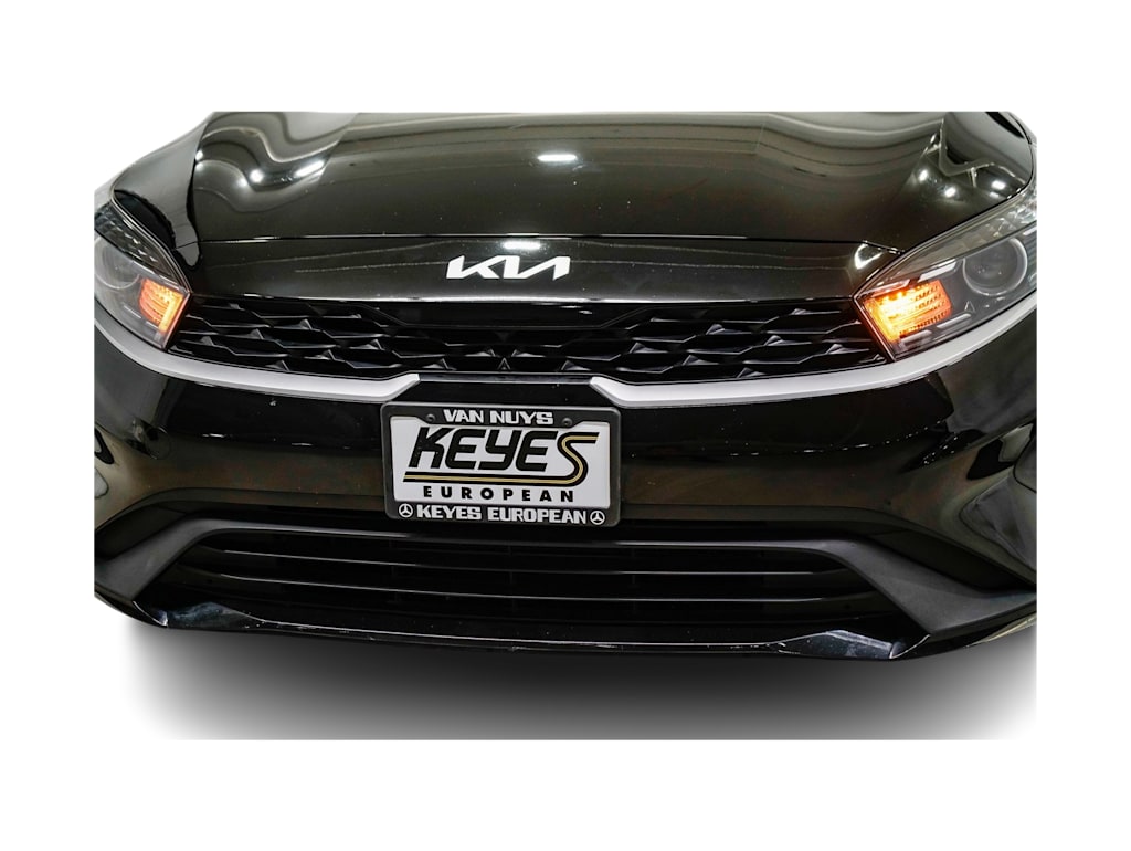 Thumbnail: 2023 Kia Forte - 21