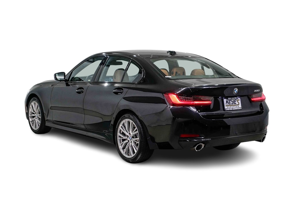 Thumbnail: 2023 BMW 3 Series - 3