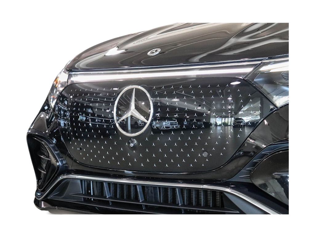 Thumbnail: 2023 Mercedes-Benz EQS - 17