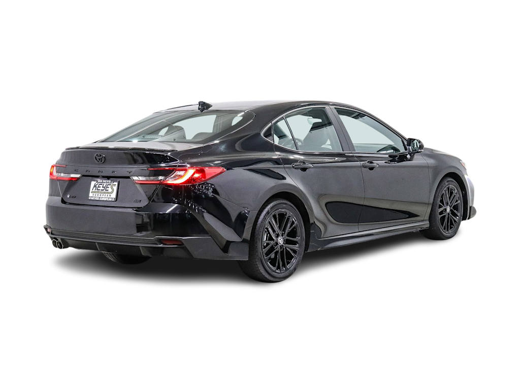 Thumbnail: 2025 Toyota Camry - 17