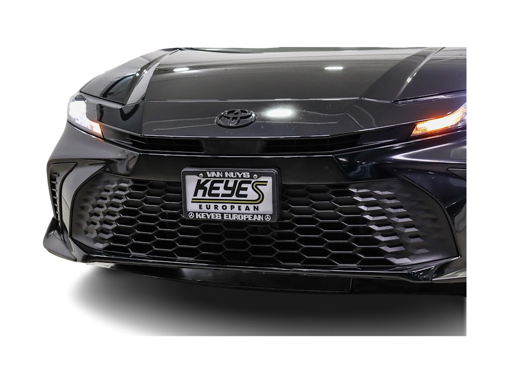 Thumbnail: 2025 Toyota Camry - 21