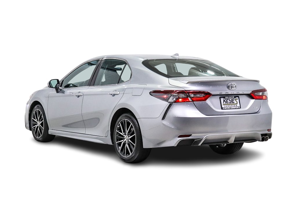 Thumbnail: 2022 Toyota Camry - 3