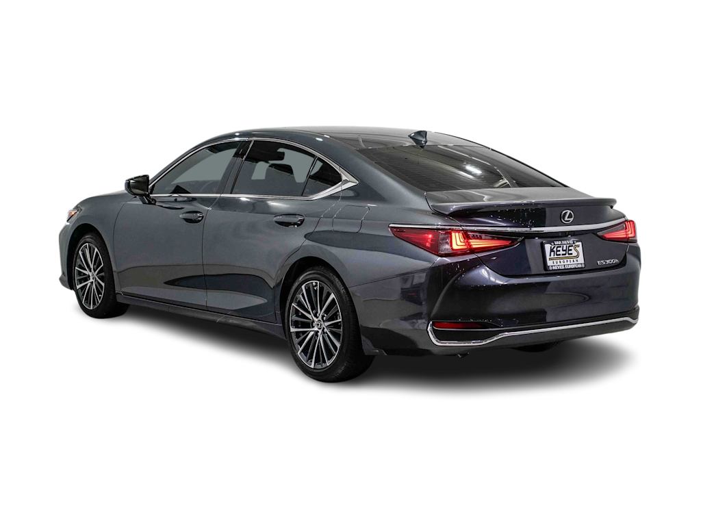 Thumbnail: 2025 Lexus ES - 3