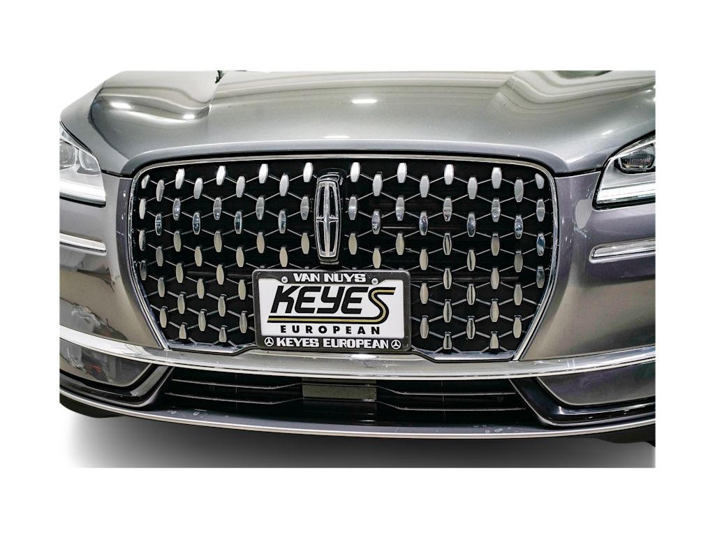 Thumbnail: 2023 Lincoln Corsair - 18