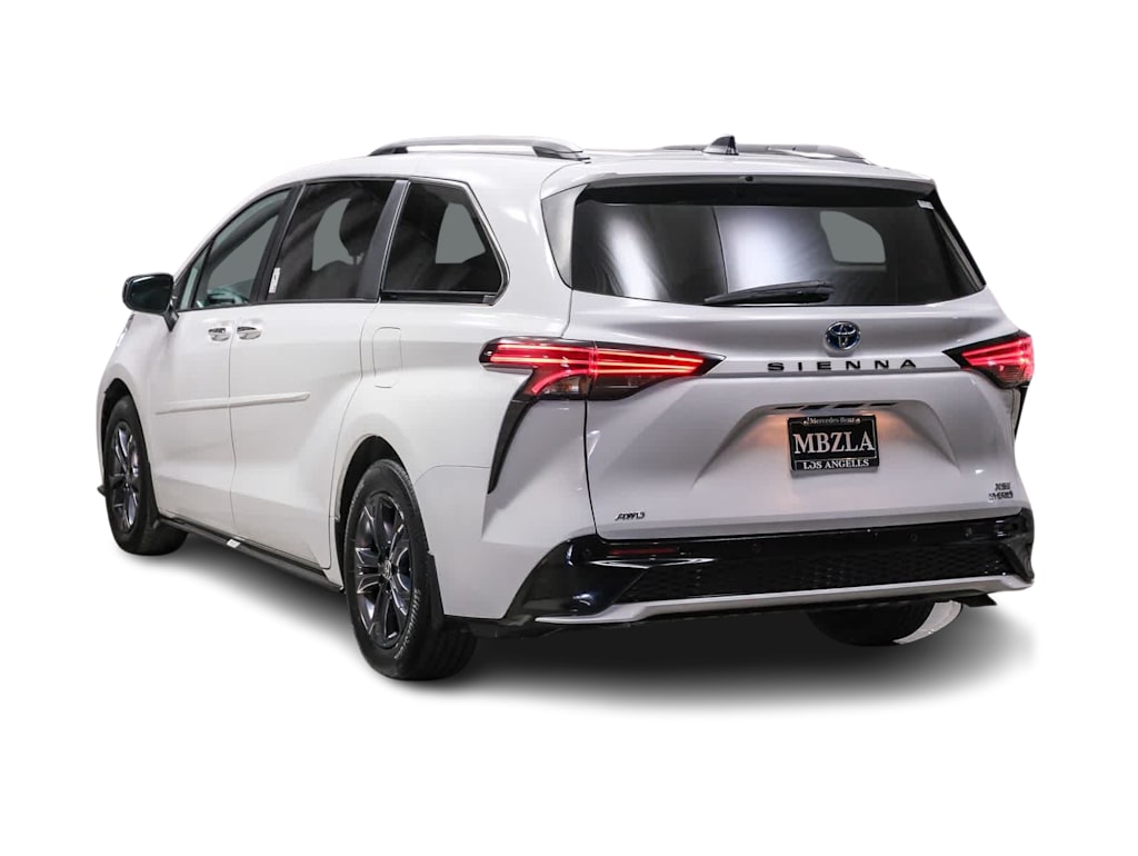 Thumbnail: 2024 Toyota Sienna - 4