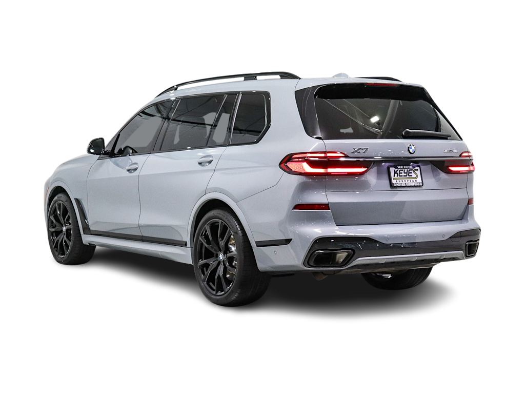 Thumbnail: 2025 BMW X7 - 3