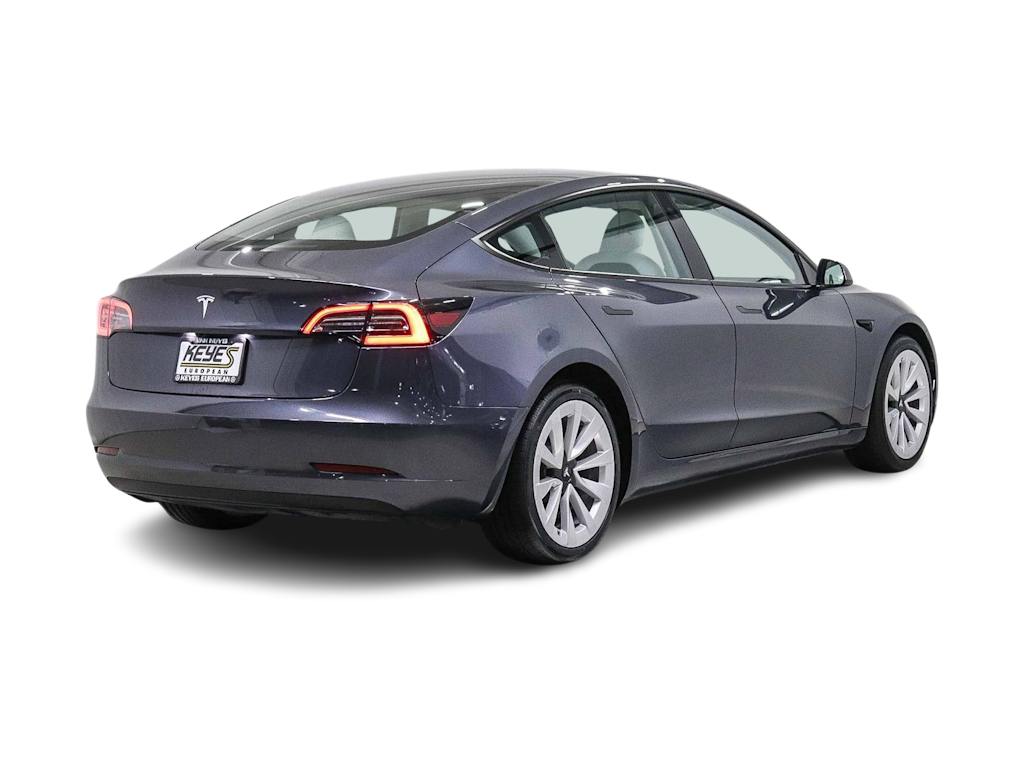 Thumbnail: 2023 Tesla Model 3 - 17