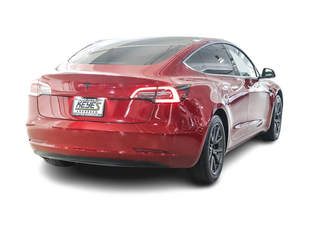 Thumbnail: 2019 Tesla Model 3 - 17