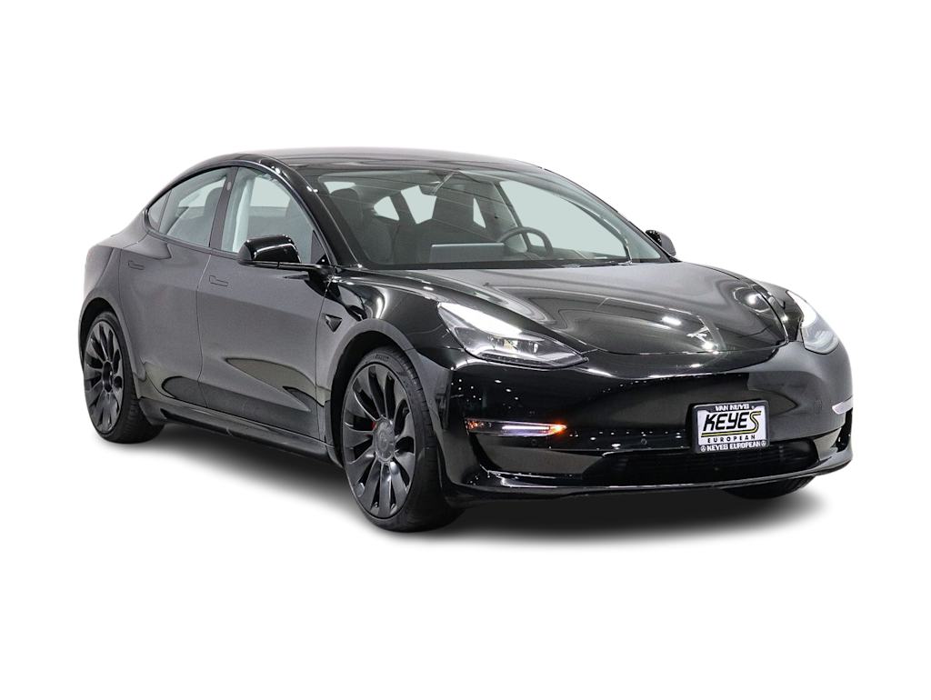 Thumbnail: 2022 Tesla Model 3 - 17