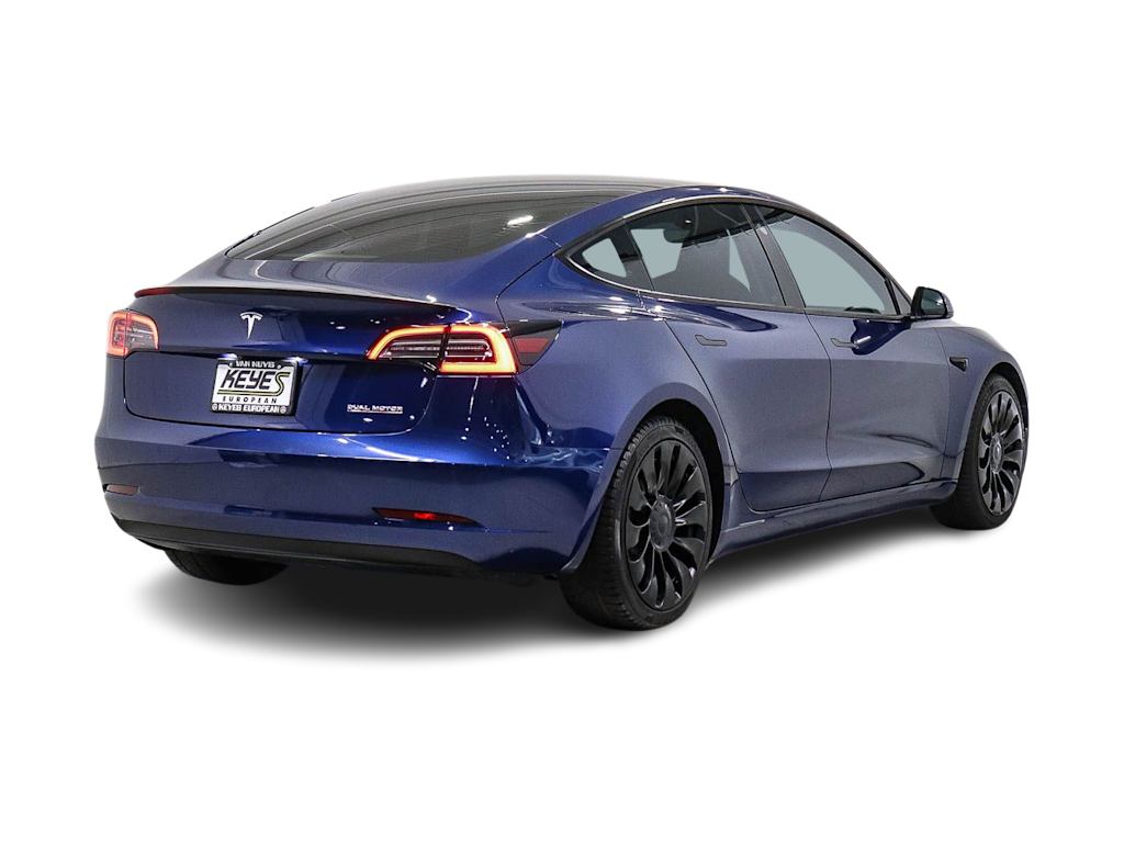 Thumbnail: 2021 Tesla Model 3 - 17