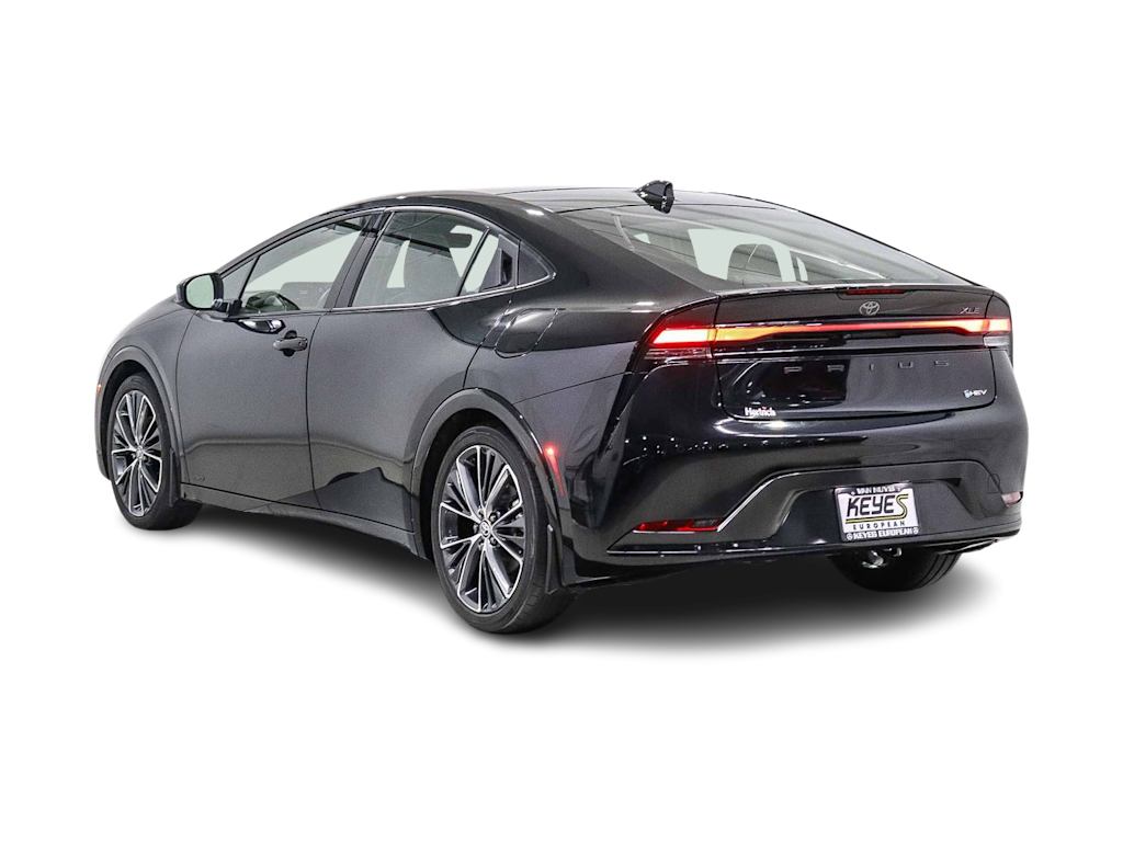 Thumbnail: 2024 Toyota Prius - 3