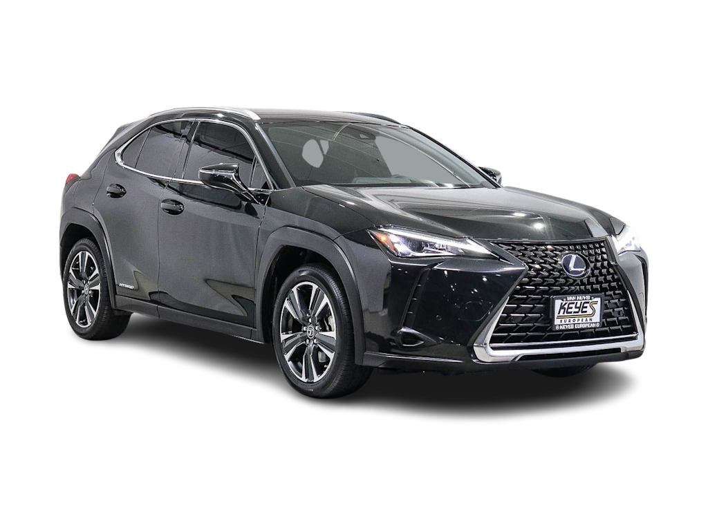 Thumbnail: 2021 Lexus UX - 17