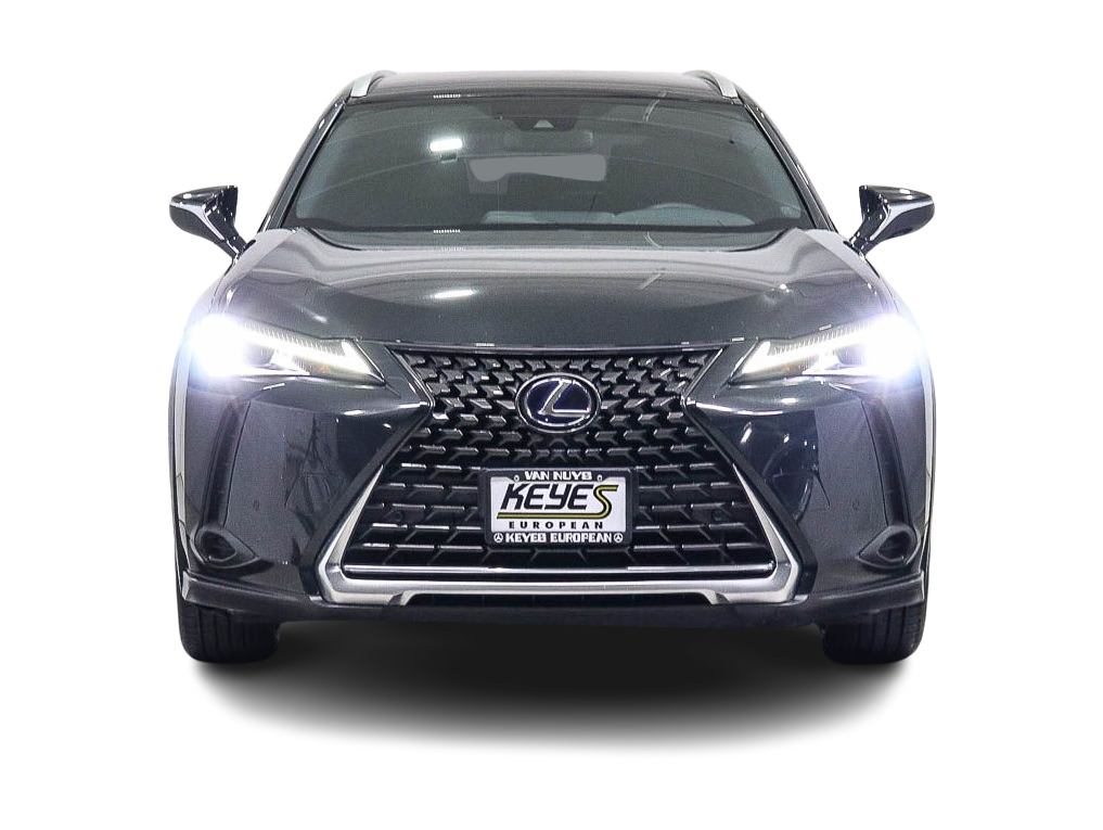 Thumbnail: 2021 Lexus UX - 18