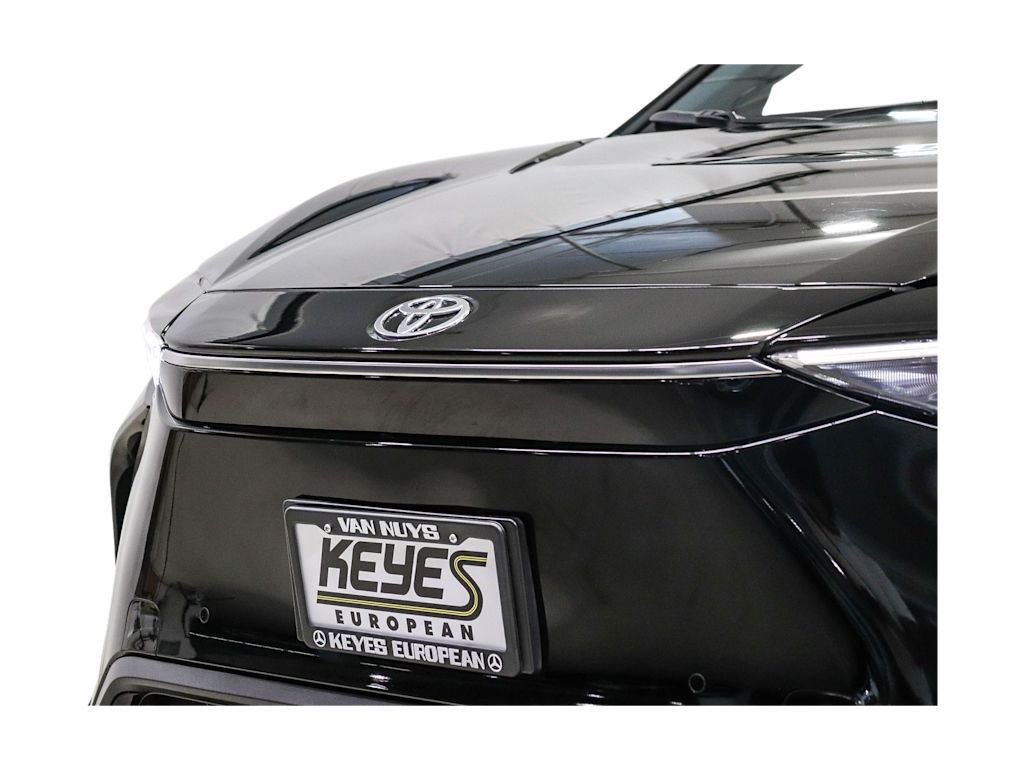 Thumbnail: 2024 Toyota bZ4X - 20