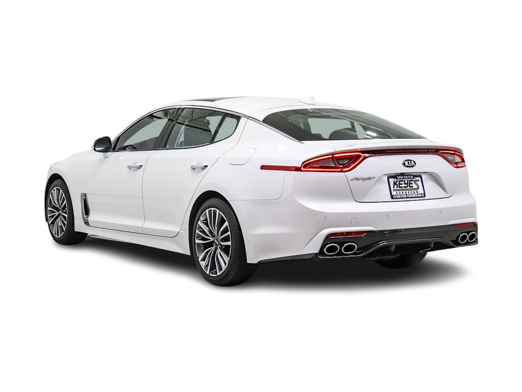 Thumbnail: 2019 Kia Stinger - 3