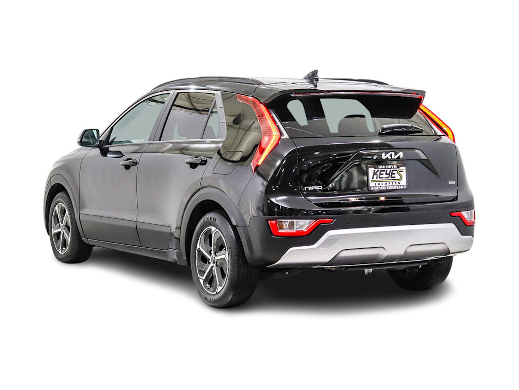 Thumbnail: 2023 Kia Niro - 3