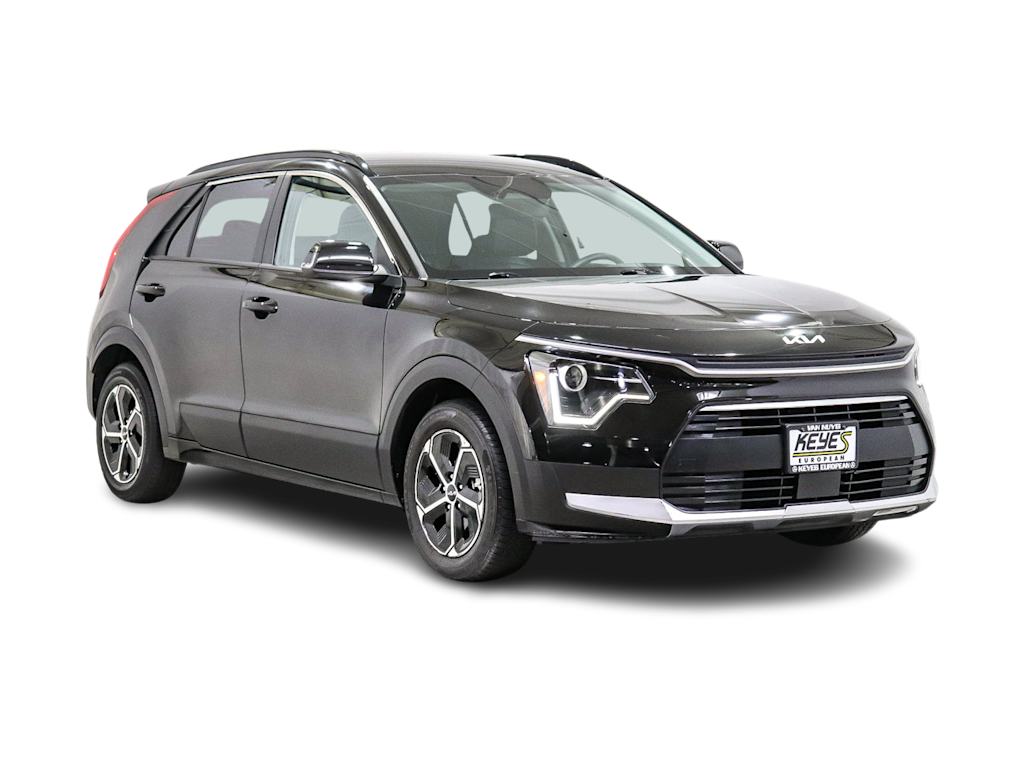 Thumbnail: 2023 Kia Niro - 20
