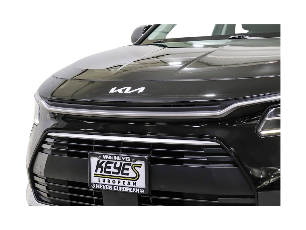 Thumbnail: 2023 Kia Niro - 22