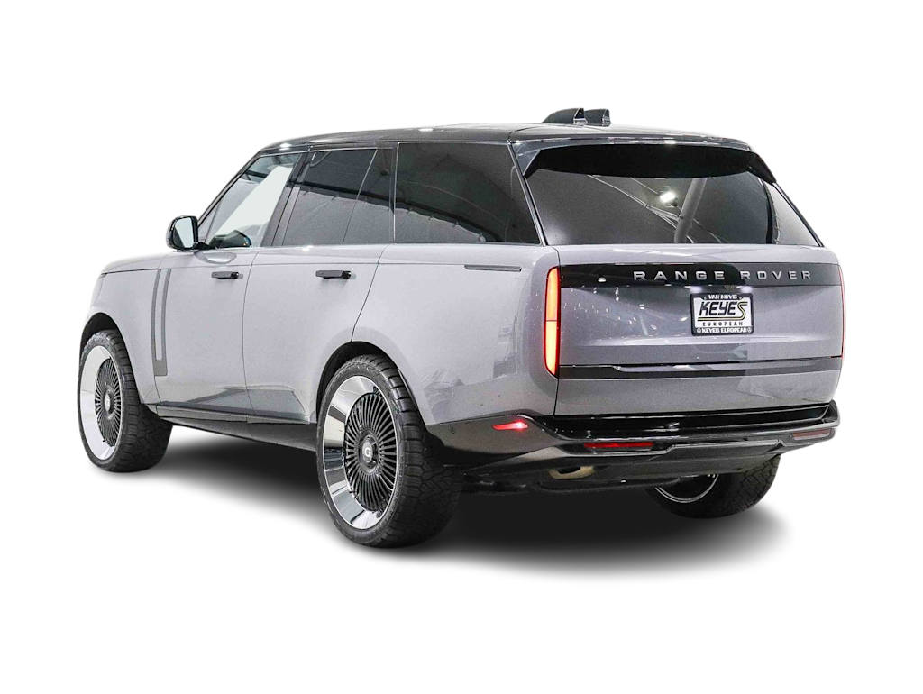 Thumbnail: 2022 Land Rover Range Rover - 3