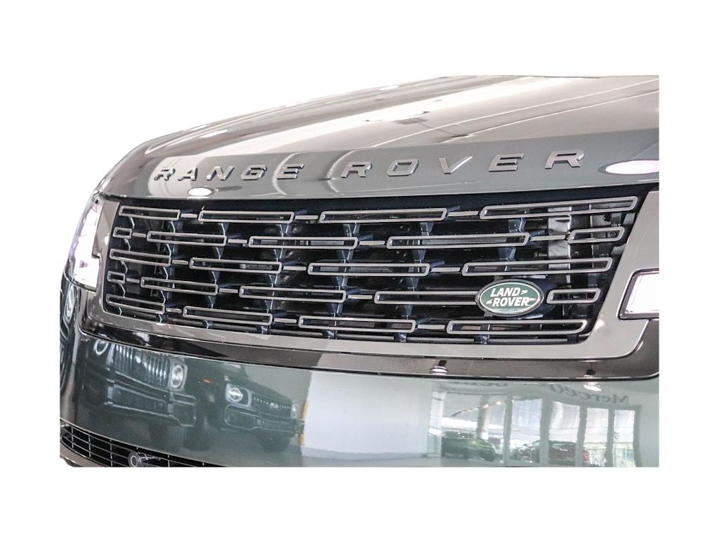 Thumbnail: 2025 Land Rover Range Rover - 21