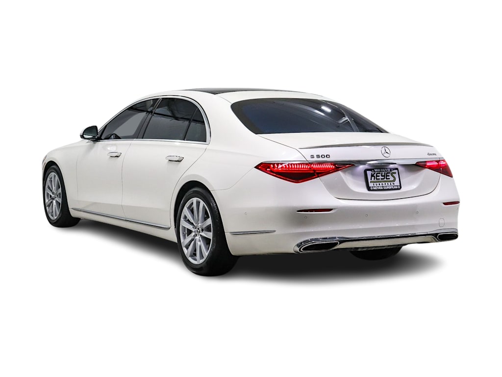 Thumbnail: 2022 Mercedes-Benz S-Class - 3