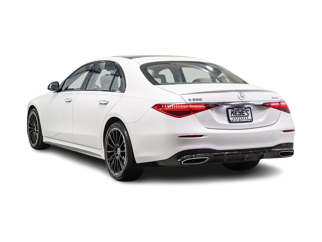 Thumbnail: 2023 Mercedes-Benz S-Class - 3
