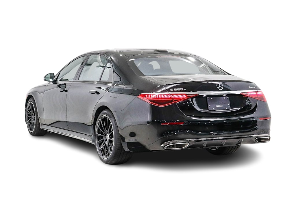 Thumbnail: 2026 Mercedes-Benz S-Class - 3