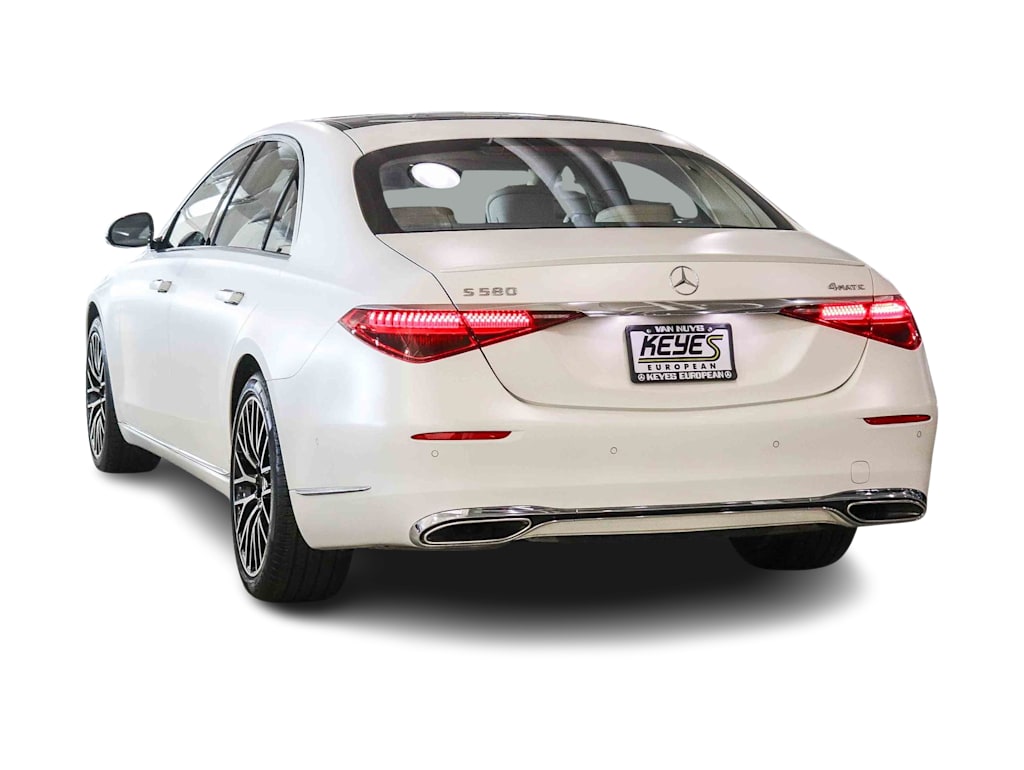 Thumbnail: 2023 Mercedes-Benz S-Class - 3